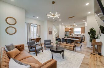 3311 Daphne St in Houston, TX - Foto de edificio - Building Photo