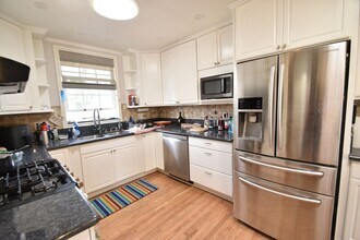 822 El Dorado Dr in Fullerton, CA - Building Photo - Building Photo