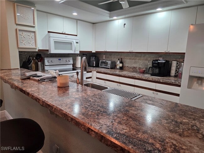 property at 22161 Tallwood Ct