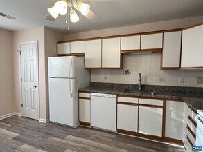 1422 Lilac Ct in Charlottesville, VA - Building Photo - Building Photo