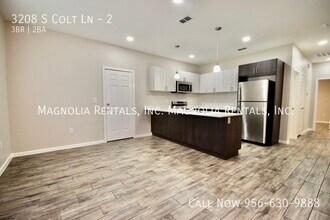 3208 S Colt Ln, Unit 2 in Edinburg, TX - Building Photo - Building Photo