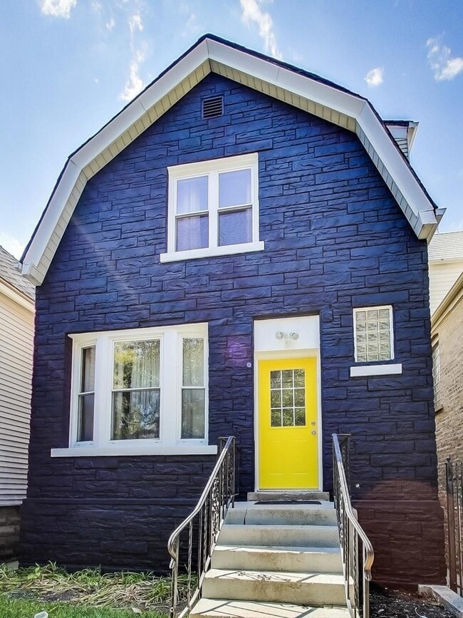 property at 2908 N Talman Ave