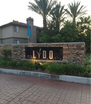 1265 Kendall Dr, Unit 811 in San Bernardino, CA - Building Photo