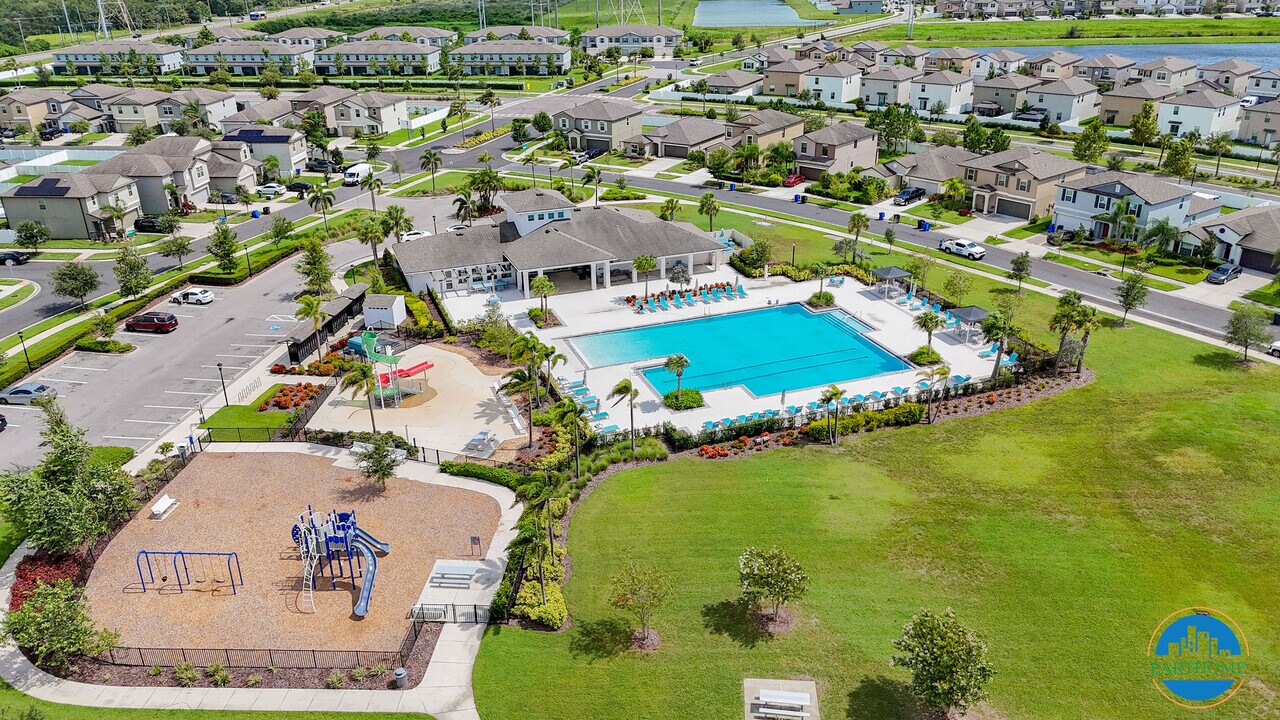 7227 Sweet Alyssum Ct in Tampa, FL - Building Photo