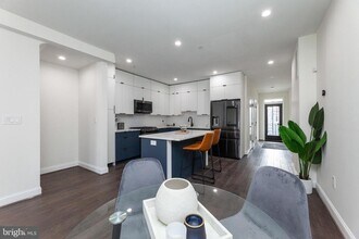 734 Kenyon St NW in Washington, DC - Building Photo - Building Photo