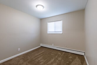 1730 Goddard Rd in Lincoln Park, MI - Foto de edificio - Interior Photo