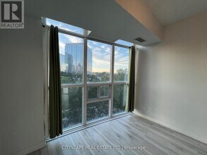 80 Absolute Ave in Mississauga, ON - Building Photo - Building Photo