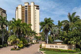 The Ashland at Lakeridge in Ft. Myers, FL - Building Photo - Building Photo