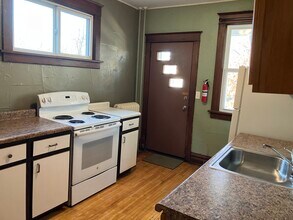 1313 Hughitt Ave in Superior, WI - Building Photo - Building Photo