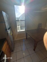 253 Bowers St, Unit #1 in Jersey City, NJ - Foto de edificio - Building Photo