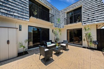 267 Arabian Rd in Palm Springs, FL - Building Photo - Building Photo