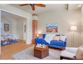 74 NE Sacramento St, Unit 74 in Portland, OR - Building Photo - Building Photo
