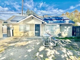 3351 E Lyell Ave in Fresno, CA - Building Photo