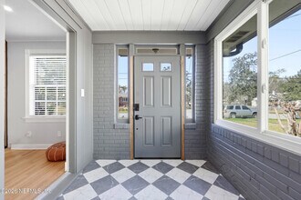 813 Old Hickory Rd in Jacksonville, FL - Building Photo - Building Photo