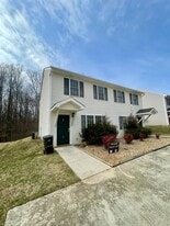 125 Primrose Ln in Lynchburg, VA - Building Photo