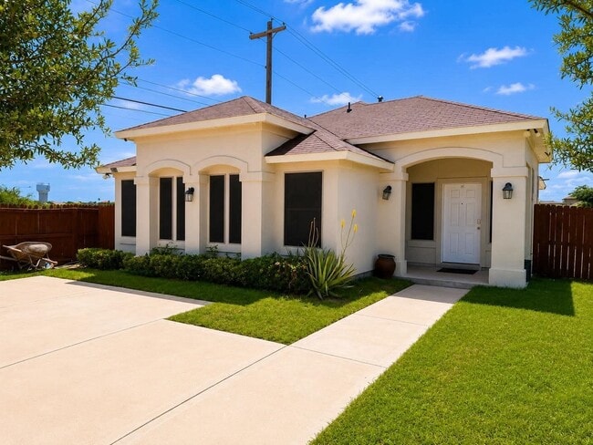 property at 2711 Purdy Ct