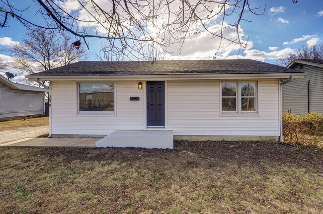 1670 E Florida St in Springfield, MO - Building Photo - Building Photo