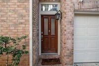 2704 Welborn St, Unit 113 in Dallas, TX - Building Photo - Building Photo