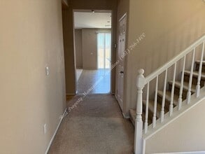 39294 Butler St in Palmdale, CA - Foto de edificio - Building Photo