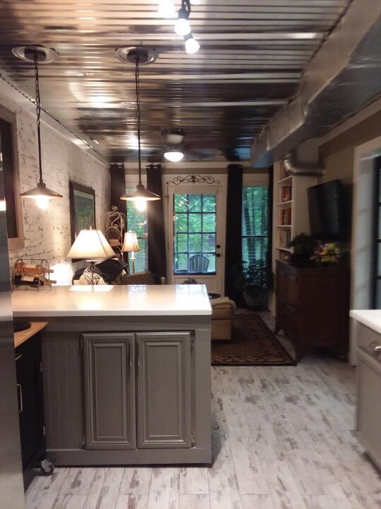 937 Edgewater Cir in Marietta, GA - Building Photo