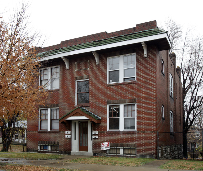 4222 Oregon Ave in St. Louis, MO - Foto de edificio