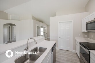 2322 NE 24th Terrace in Cape Coral, FL - Building Photo - Building Photo