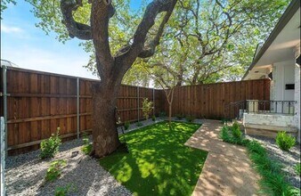 9003 Villa Park Cir in Dallas, TX - Building Photo - Building Photo