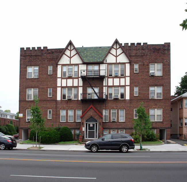 1916 Kennedy Blvd in Union City, NJ - Building Photo - Building Photo