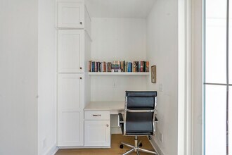 230 New St in Decatur, GA - Foto de edificio - Building Photo