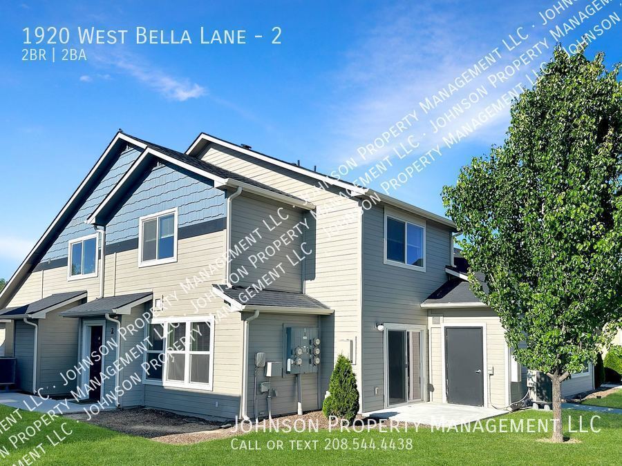 1920 W Bella Ln-Unit -2 in Nampa, ID - Foto de edificio