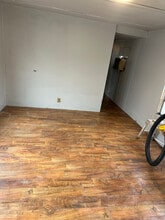 951 N Auburn Ave in Farmington, NM - Foto de edificio - Building Photo