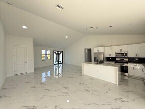 2620 NE 22nd Ave in Cape Coral, FL - Building Photo - Building Photo