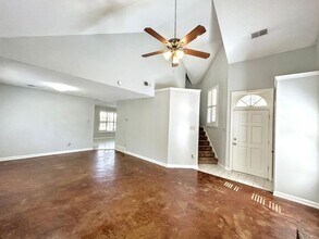 1474 Wood Trail Cir in Memphis, TN - Building Photo - Building Photo