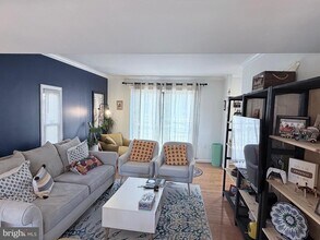 2254 Covent Gardens Ct in Reston, VA - Building Photo - Building Photo