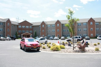 Ellenville Senior Apartments 55+ in Ellenville, NY - Foto de edificio - Building Photo