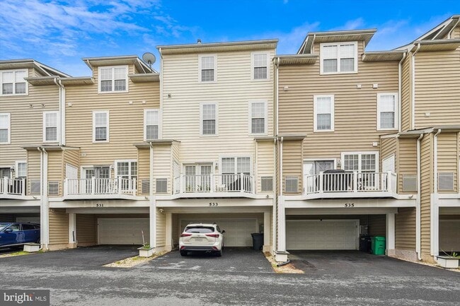 533 Girard St in Gaithersburg, MD - Building Photo - Building Photo