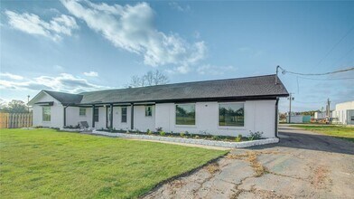 1907 County Rd 129 in Pearland, TX - Building Photo - Building Photo