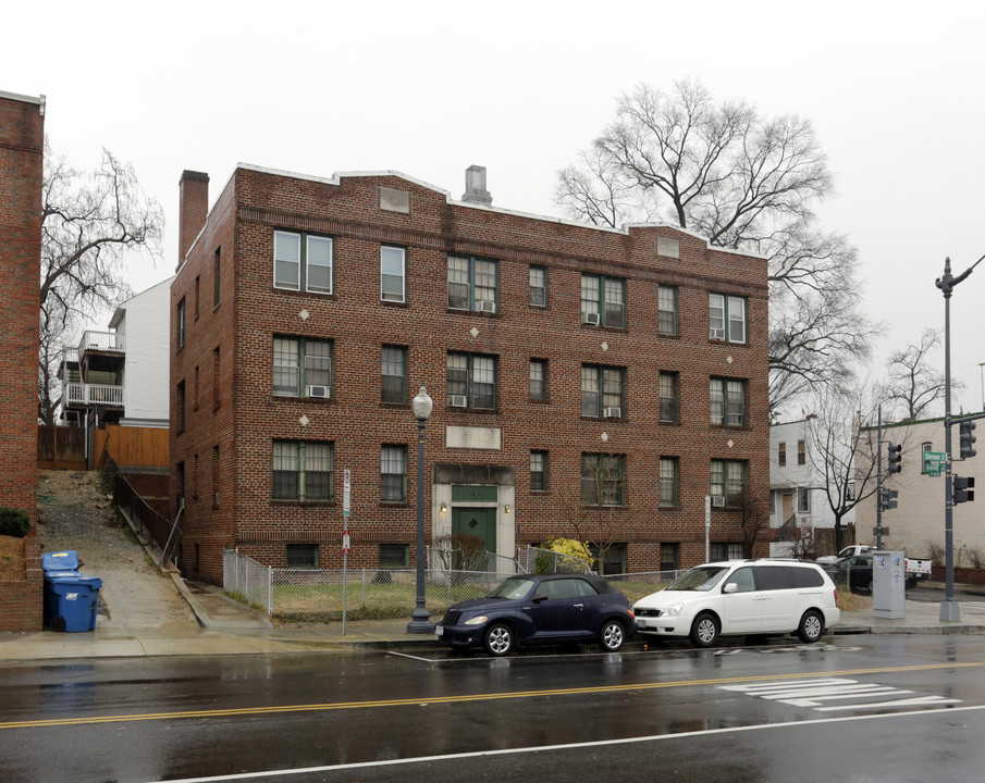 3101 Sherman Ave NW in Washington, DC - Building Photo