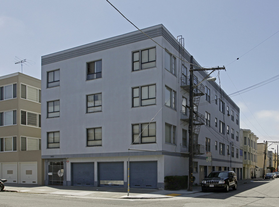 3215 Buchanan St in San Francisco, CA - Building Photo