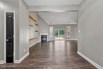 102 Gabriels Wy in Jacksonville, NC - Building Photo - Building Photo