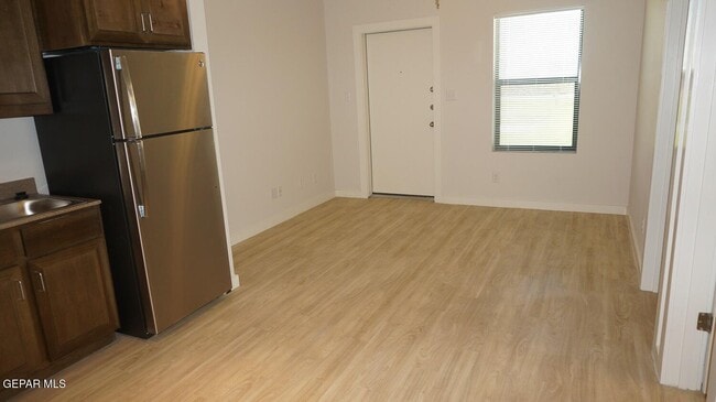 1061 Ranger St in El Paso, TX - Building Photo - Building Photo
