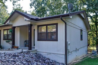 2 Dulzura Ln in Hot Springs, AR - Building Photo - Building Photo