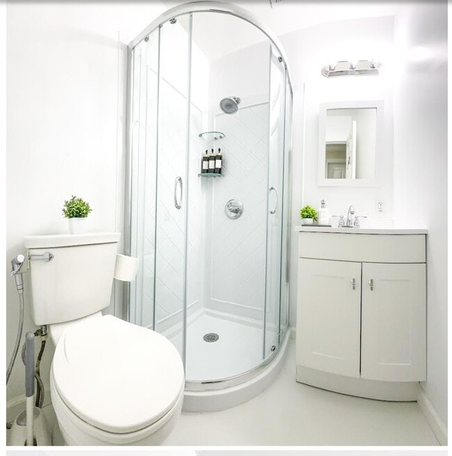 7515 Havelock St, Unit Charming Bedroom in Springfield, VA - Building Photo - Building Photo