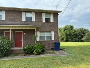 8675 Tervada Dr in Knoxville, TN - Building Photo - Building Photo