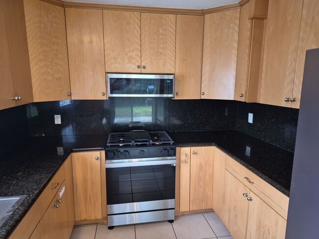 1263 Marjorie Pl in Escondido, CA - Building Photo - Building Photo