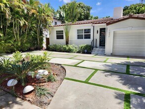 1650 SW 21st St in Miami, FL - Building Photo - Building Photo