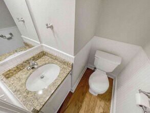 27 Villa Ct SE in Smyrna, GA - Building Photo - Building Photo