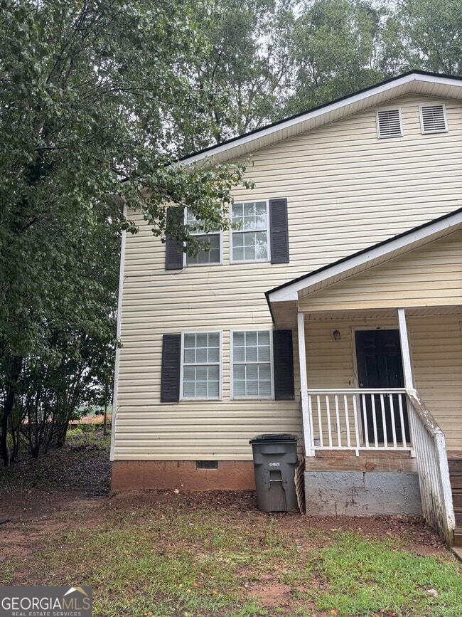 property at 114 Lafayette Ct