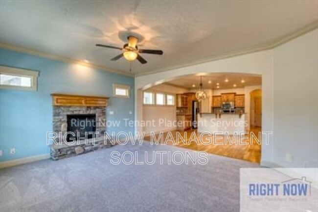 1076 W Stanhope St in Meridian, ID - Building Photo - Building Photo