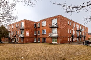 4199-4211 D'hérelle Rue in Montréal, QC - Building Photo